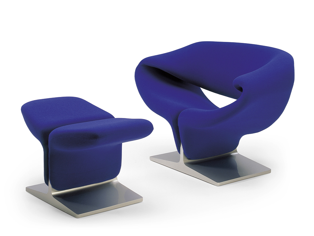artifort-ribbon-fauteuil-stof-hocker-blauw